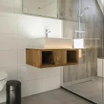 E-11 Bouwlust 펜션 *